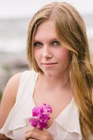 Kristin Upton's Instagram, Twitter & Facebook