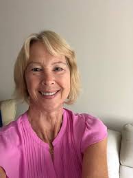 I'm 29 living in Denver single looking for friendship only