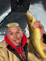 Walleye fishing at Fox Lake