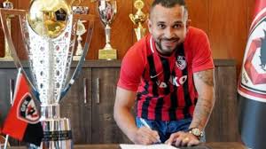 Marius sumudica jr., 23, aus rumänien astra giurgiu ii, seit 2015 mittelstürmer marktwert: Gazisehir Gaziantep Sign Brazilian Left Back Turkish Football News