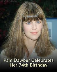 Happy birthday to 'Mork & Mindy' actress Pam Dawber 🎂 she's been married  to "NCIS" star Mark Harmon for 38 years & gave up her acting career to be a  mother ❤️ Details below 👇