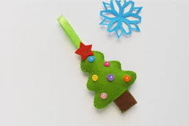 Choose from tablecloths available in fabrics like organza, satin, spandex & more. 39 Simple Diy Christmas Ornaments To Make At Home Sawshub