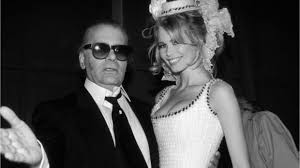 She is from a german region called rheinberg. Karl Lagerfeld So Verabschiedet Sich Claudia Schiffer