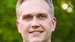 Deputy prosecutor Tyler Barham announces 2026 candidacy