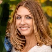 Jill Girard's Instagram, Twitter & Facebook