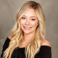 Shannon Hurst's Instagram, Twitter & Facebook