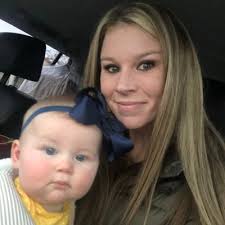 Laura Alicia Renshaw (@lalageddie)