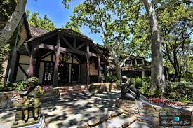 Neverland Partie 4 La Maison On Michael Jackson S Footsteps Michael Jackson House Los Olivos Michael Jackson Neverland