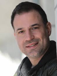 Star Academy : un très célèbre candidat révèle qu'il est le cousin de Frank  Sinatra !