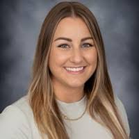 Abigail Lauer's Instagram, Twitter & Facebook