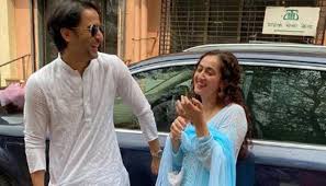 One of the biggest alamin in the continent. Tv Actor Shaheer Sheikh And Wife Ruchikaa Kapoor To Welcome First Baby Soon Television News Zee News