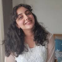 Amy Arora's Instagram, Twitter & Facebook