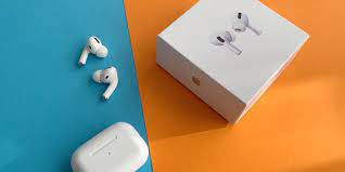 The fake apods pro comes with a blue led light that shines when charging in the case or when you take it out to connect to your iphone. Fake Apple Airpods Pro Fur 50 Lohnt Sich Das Tws I4000 Pro