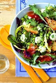Sommersalat Mit Minze Und Mozzarella Brotsalat Salat Rezepte Brotsalat