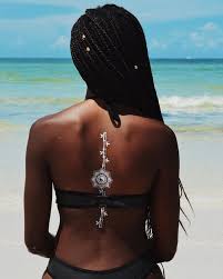 They're hard to spot, and they're notoriously difficult to pull off, but they can be it's not like doing a regular black ink tattoo. 41 Awesome White Ink Tattoos To Inspire You