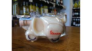 Avocado, pomodoro,zucchine , lattuga, crema di carciofi. Crema Di Limoni In Bottiglia Vespa Crema Di Limoncello Di Sorrento
