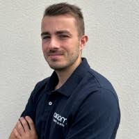 30+ "Evan Robert" profiles