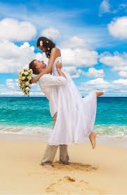 Dreaming Of Exceptional Backdrop Of Glistening Blue Waters With Your Toes In The Sand On Your Blissful Day Maldives Wedding Maldives Beach Maldives Holidays