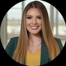 Ariana Hermosillo's Instagram, Twitter & Facebook