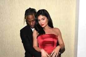 Check spelling or type a new query. Kylie Jenner Wears Red Strapless Gown At Pre Grammys Gala Teen Vogue