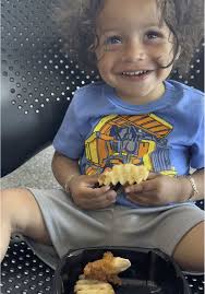 Lunch Time with Dogs at the Airport