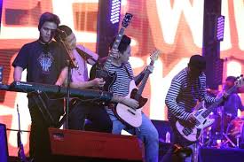 Follow @chordtela please follow and join to get update! Lirik Dan Chord Lagu Di Balik Hari Esok Pee Wee Gaskins