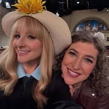 Melissa Rauch 😍🌹🥀😍🌹🥀