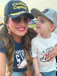 Whew this day friedddd me but we had a blast! Enjoyed the last Saturday  Wahoos regular season home game tonight, ate all the snacks, & even dug for  diamonds after the game🤣💎