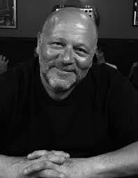 Larry Thelen's Instagram, Twitter & Facebook