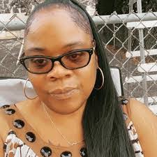 Daryl Hebron's Instagram, Twitter & Facebook