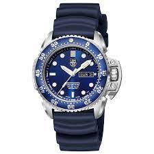 Jam tangan bukan hanya menunjukkan waktu, tetapi juga berfungsi untuk melengkapi gaya anda. 5 Jenis Jam Yang Wajib Dimiliki Lelaki Careta