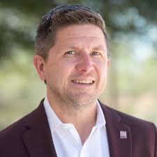 Louis A. Vega (@Louis_A_Vega)