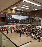 We are at singapore changi airport, the airport voted by skytrax as the world´s best airport since 2013! Quick Bite Picture Of Starbucks Changi Airport Terminal 1 Singapore Tripadvisor