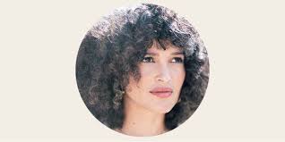 Zangeres Kris Berry: 'Schoonheid zit 'm in de imperfectie'