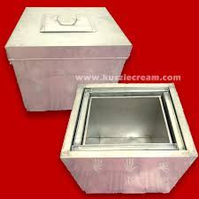 Letakkan kepingan kecil tong ais krim. Kuszie Cream Pembekal Peralatan Perniagaan Aiskrim