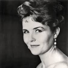 Barbara Lea's Instagram, Twitter & Facebook