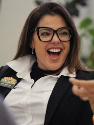 Chamber Spotlight: As a Certified Professional Photographer with over 30  years' experience, headshot photographer Franklin Knox helps ordinary  people look good in front of the camera. Link in bio to read more! @