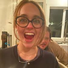 Olivia Lyons (olivetheboss)