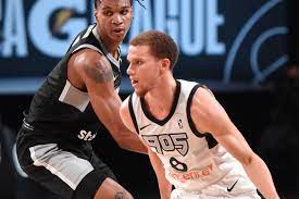 Got to go in one of the first team all conference. Prospect Report Malachi Flynn And Jalen Harris Make Their G League And Raptors 905 Debut Raptors Hq