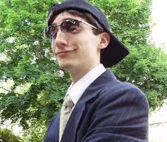 Theorie: Scott Cawthon (de maker van FNAF) is een alternatieve  persoonlijkheid die vaak van vorm verandert. : r/MandelaCatalogue