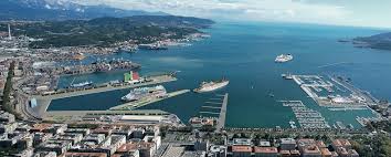 Benvenuti sulla pagina ufficiale dello spezia calcio welcome to spezia calcio. Cruise Excursion From La Spezia Port By Italy Limousine