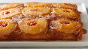 Can I leave pineapple upside down cake in the pan?
