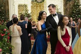 Best Christmas Movies To Stream On Netflix 2020 Popsugar Entertainment