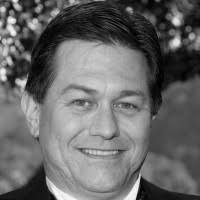 Mike Grattan's Instagram, Twitter & Facebook