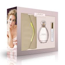 Lovely sarah jessica parker blends a scent of pure innocence with the exotic nature of a precious oil and the sophistication of a fine parfum. Sarah Jessica Parker The Beauty Store