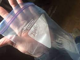 72 cubic inches is 1.25 quarts, so it's 25 % too big to qualify as tsa approved! Ziploc Freezer Bags Quart Ziploc Brand Sc Johnson