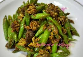 Berikut adalah 25 resepi ayam yang bukan sahaja sedap, malah sangat mudah dan bakal menjadi kegemaran anda sekeluarga! Resepi Kacang Buncis Masak Lemak