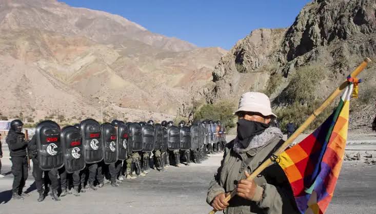 Humahuaca: denuncian represión y cuestionan el desalojo de familias indígenas