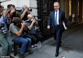Couldn't even get his wife to take his surname, as is tradition. He S Dangerous Tory Mp S Wife Sasha Swire Renews Attack On Michael Gove Express Digest