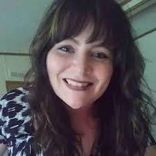 Amanda Probst's Instagram, Twitter & Facebook